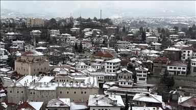 تركيا.. بياض الثلوج يعانق بيوت "صفران بولو" التاريخية