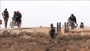 سوريا.. إصابة صحفي بنيران "قسد" في مدينة الطبقة