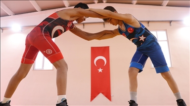 Balkan şampiyonu ağabey rol model oldu, 3 kardeşi onun izinden başarıya yürüyor