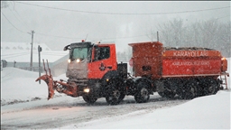 Bolu Dağı'nda yoğun kar etkili oluyor