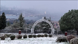 Li hin herêmên Stenbolê barîna berfê didome
