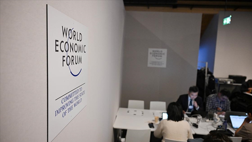 Dünya Ekonomik Forumu'nun Davos zirvesi "Diyalog Ruhu" temasıyla başladı