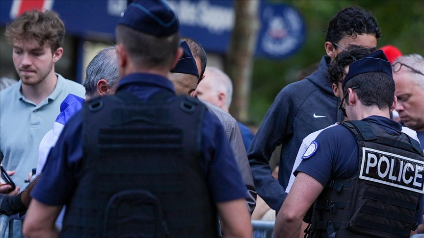 France / Violence policière : un homme frappé alors qu’il était maîtrisé