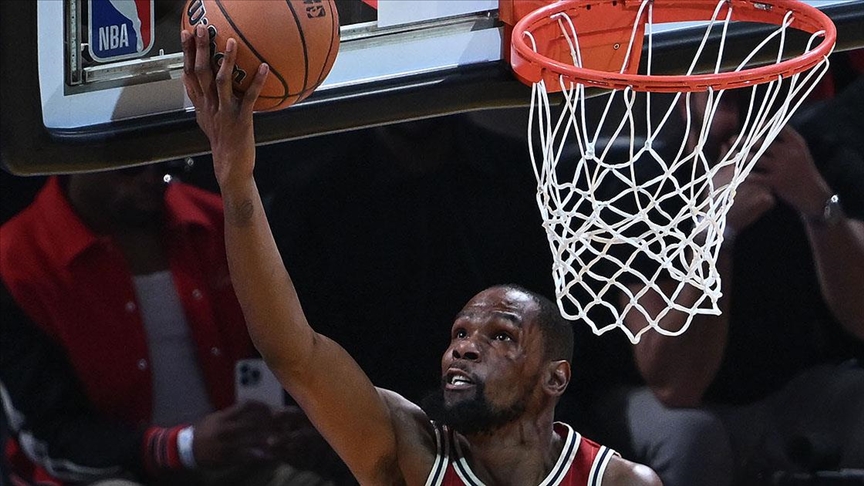 Kevin Durant, NBA'de en fazla sayı atan 6. oyuncu oldu