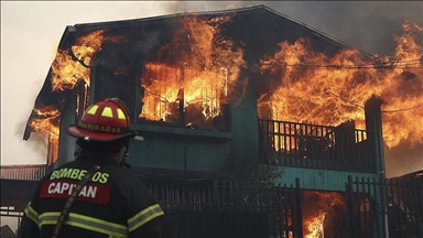 Şili'nin güneyinde meydana gelen orman yangınlarında 18 kişi hayatını kaybetti