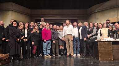 Tiyatro sanatçısı Bülent Emin Yarar, Devlet Tiyatrolarından emekli oldu