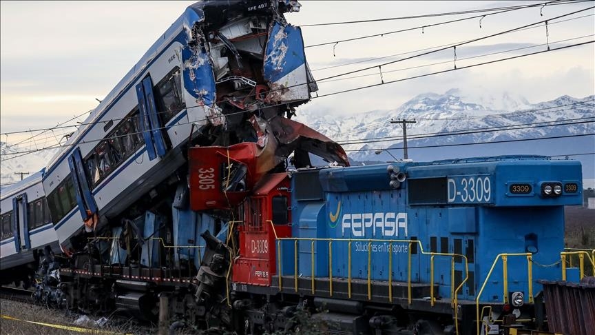ارتفاع حصيلة حادث قطارين جنوب إسبانيا إلى 40 قتيلا