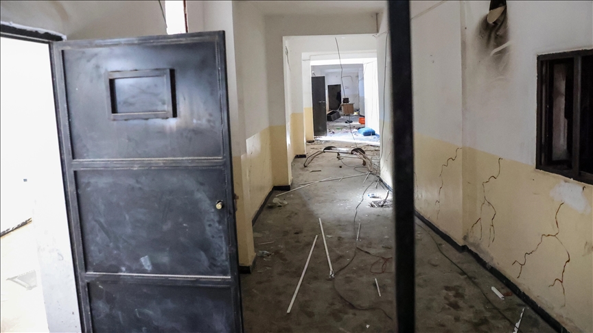 Syrian authorities to review all detainee cases after taking over northeastern prisons