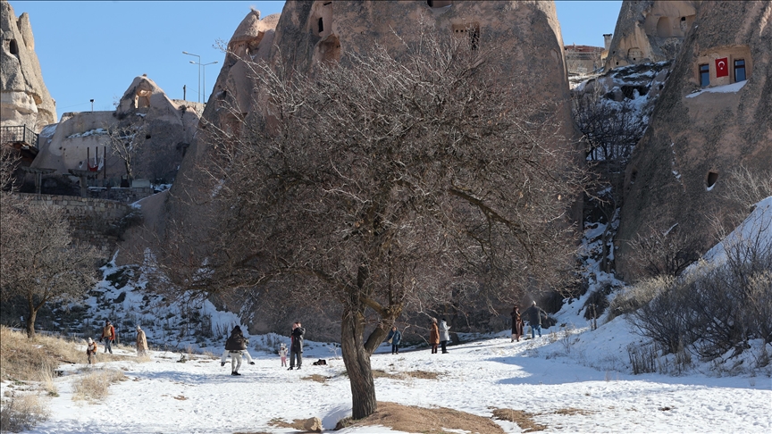 صينيون بأرض الخيول.. كبادوكيا تتوقع تدفقا سياحيا فوق المعتاد (تقرير)