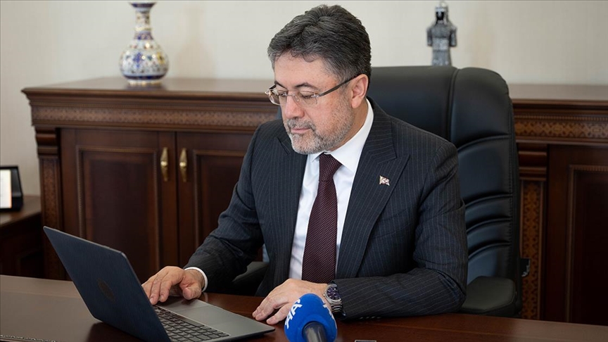 Bakan Yumaklı, AA'nın "Yılın Kareleri" oylamasına katıldı