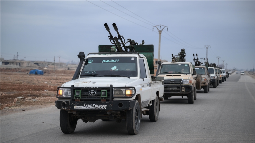 الجيش السوري يدخل بلدة صرين بمدينة عين العرب