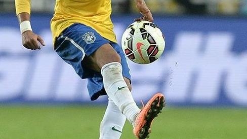 قدم.. نانت الفرنسي يضم المدافع الليبي علي المصراتي