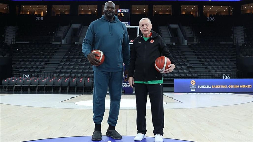 بازی بسکتبال اردوغان و شکیل اونیل در استانبول