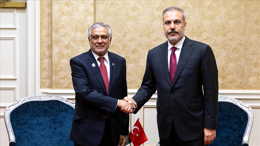 Ministri i Jashtëm turk dhe homologu i tij pakistanez diskutojnë për Gazën dhe zhvillimet rajonale