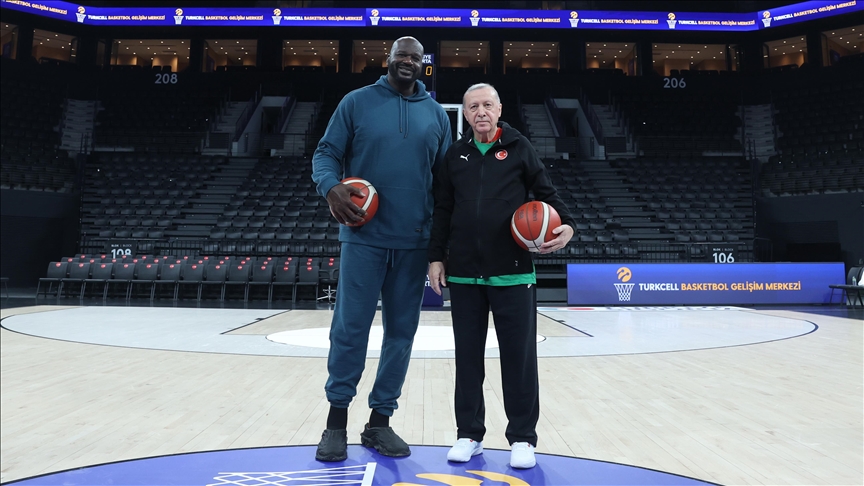 Presidenti Erdogan luajti basketboll me ish-lojtarin e NBA-së Shaquille O'Neal