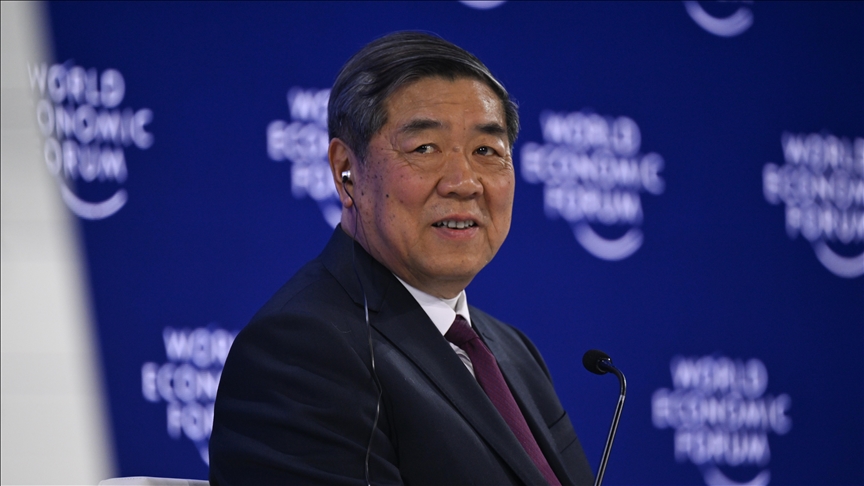 China vows ‘firm support’ for free trade at Davos