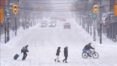 ABD ve Kanada'da etkili olan kar fırtınası yaşamı olumsuz etkiliyor