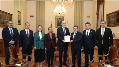 Kartalkaya Kayak Merkezi'ndeki Otel Yangınını Araştırma Komisyonu, raporunu TBMM Başkanı Kurtulmuş'a sundu