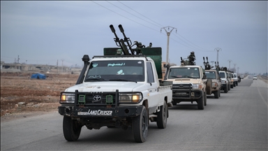 الجيش السوري يدخل بلدة صرين بمدينة عين العرب