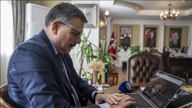 Erzurum Valisi Mustafa Çiftçi, AA'nın "Yılın Kareleri"ni oyladı