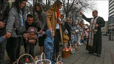 Austria church group offers shelter as row grows over Ukrainian refugees