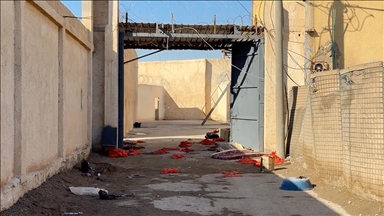 Syrie: images exclusives d’Anadolu de la prison de Shaddadi d’où des membre de Daech ont été libérés par le YPG/FDS