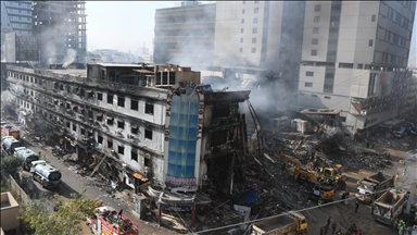 ارتفاع حصيلة القتلى إلى 26 بحريق المركز التجاري في باكستان