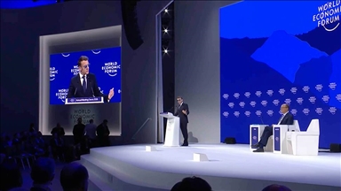 Davos : Macron dénonce la « concurrence ardue » des États-Unis et appelle à renforcer la souveraineté européenne