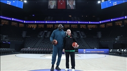 Cumhurbaşkanı Erdoğan, eski NBA oyuncusu Shaquille O'Neal ile basketbol oynadı