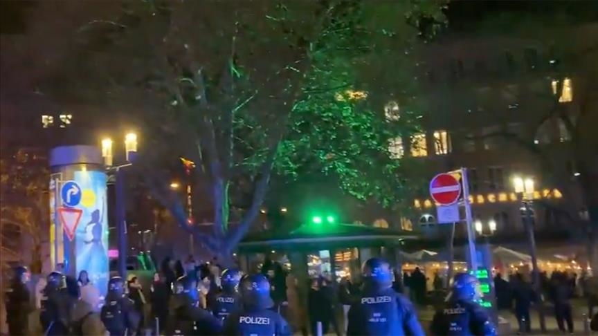 Mbështetësit e YPG/SDF-së vandalizojnë bizneset dhe sulmojnë policinë në Gjermani