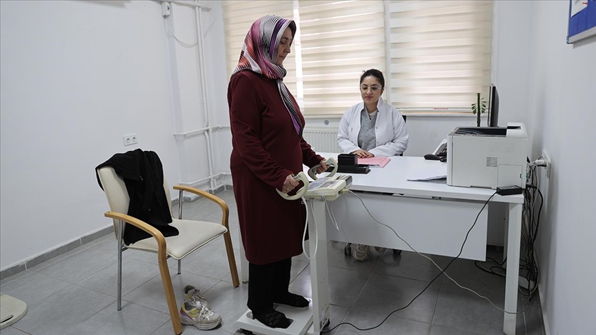 Mardin'de fazla kilolarından Sağlıklı Hayat Merkezi ile kurtuldular