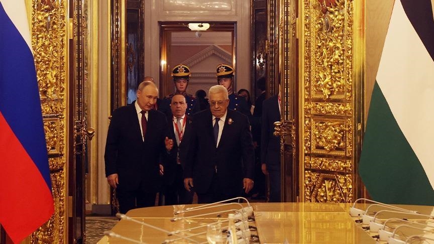 الرئيس الفلسطيني يصل موسكو في زيارة رسمية