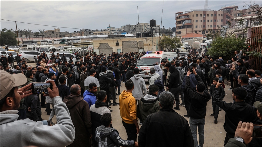 لجنة إغاثة مصرية بغزة تؤكد مقتل 3 فلسطينيين من موظفيها بقصف إسرائيلي 