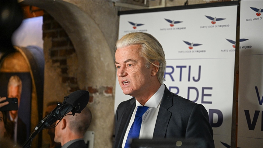 Seven far-right Dutch lawmakers leave Geert Wilders’ party