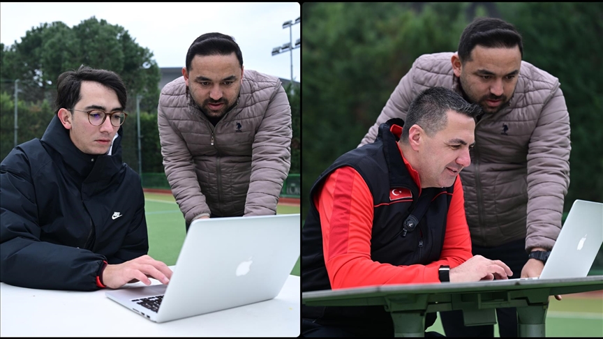 Milli okçu Mete Gazoz ve teknik direktör Ergin, AA'nın "Yılın Kareleri" oylamasına katıldı