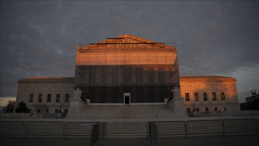 US Supreme Court seems reluctant to allow Trump to fire Fed Governor Lisa Cook