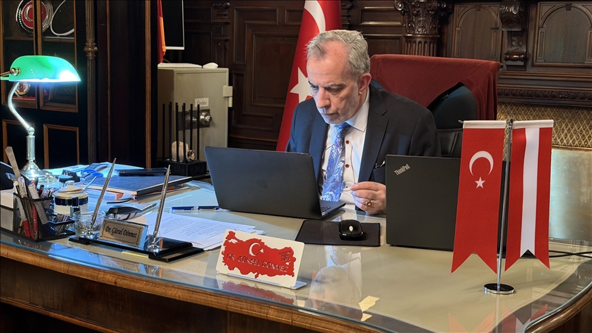 Türkiye'nin Viyana Büyükelçisi Dönmez, AA'nın "Yılın Kareleri" oylamasına katıldı