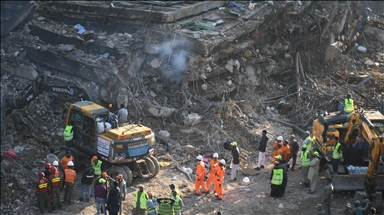 Death toll surpasses 30 in Pakistan mall fire