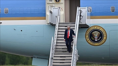 Trump’s plane returning to US amid 'electrical issue' en route to Davos