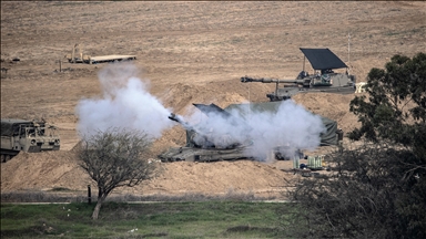 بينهم طفل.. مقتل 3 فلسطينيين بقصف إسرائيلي وسط قطاع غزة