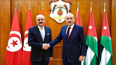 الأردن وتونس يبحثان تطورات المنطقة والعلاقات الثنائية 