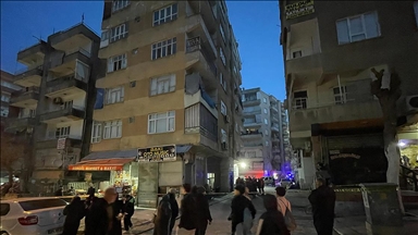 Şanlıurfa'da 6 katlı bina tedbiren boşaltıldı