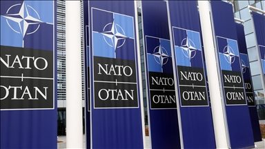 France: Clémence Guetté dépose une résolution pour la sortie de l'OTAN, qualifiant « les États-Unis de Trump » de menace