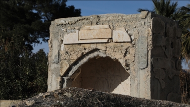 الأناضول تزور المكان السابق لضريح سليمان شاه في سوريا