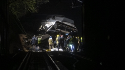 Al menos un muerto en un accidente de un tren de cercanías en Barcelona 