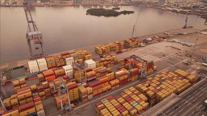 Japan's exports rise 5.1% in December, missing expectations