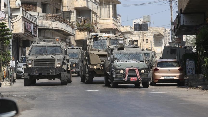 الضفة.. الجيش الإسرائيلي يواصل إقامة بيوت متنقلة بمستوطنة "صانور" 