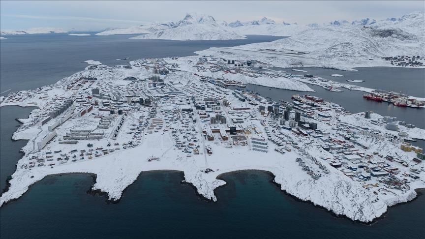 غرينلاند تعد لمواطنيها كتيبا إرشاديا لحالات الأزمات