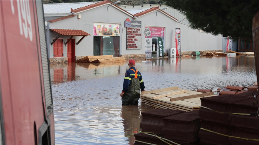 2 killed as severe flooding hits Greece