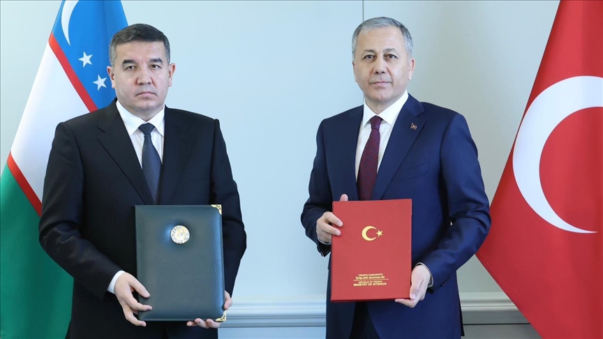 Главы МВД Турции и Узбекистана обсудили вопросы борьбы с трансграничной преступностью и терроризмом